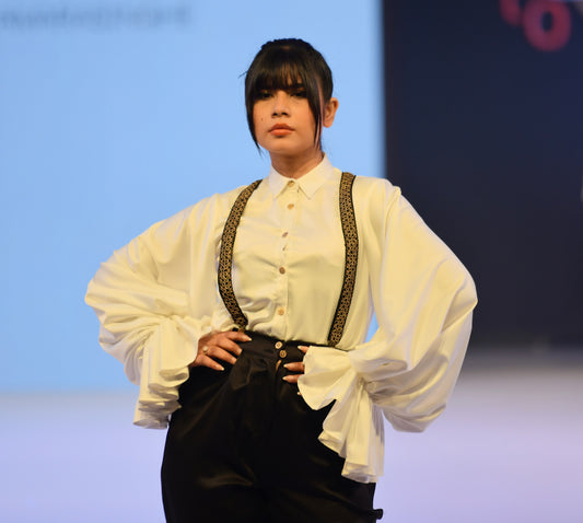 White Shirt with Balloon Sleeves
